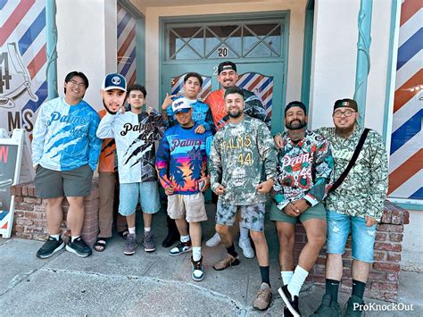 44 PALMS BARBERSHOP .